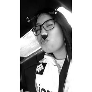 Meet your Posher, Mariana edith